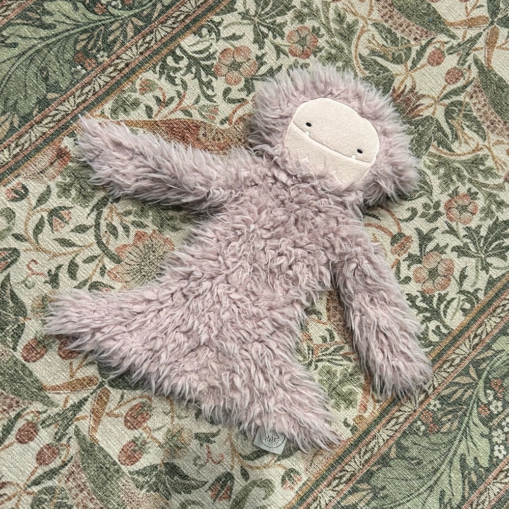 Slumberkins Ultra Plush Soft Pink Yeti Snuggler